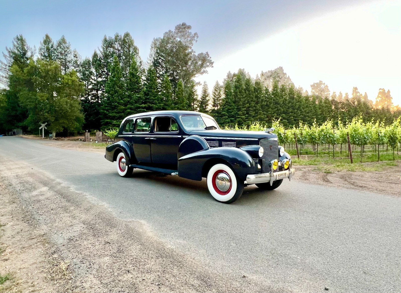 Cadillac-Fleetwood-Imperial-Series-75-Limousine-1938-Limousine-9