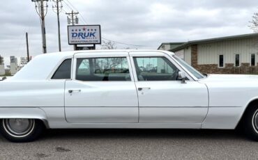 Cadillac-Fleetwood-Limousine-1970-Limousine-1