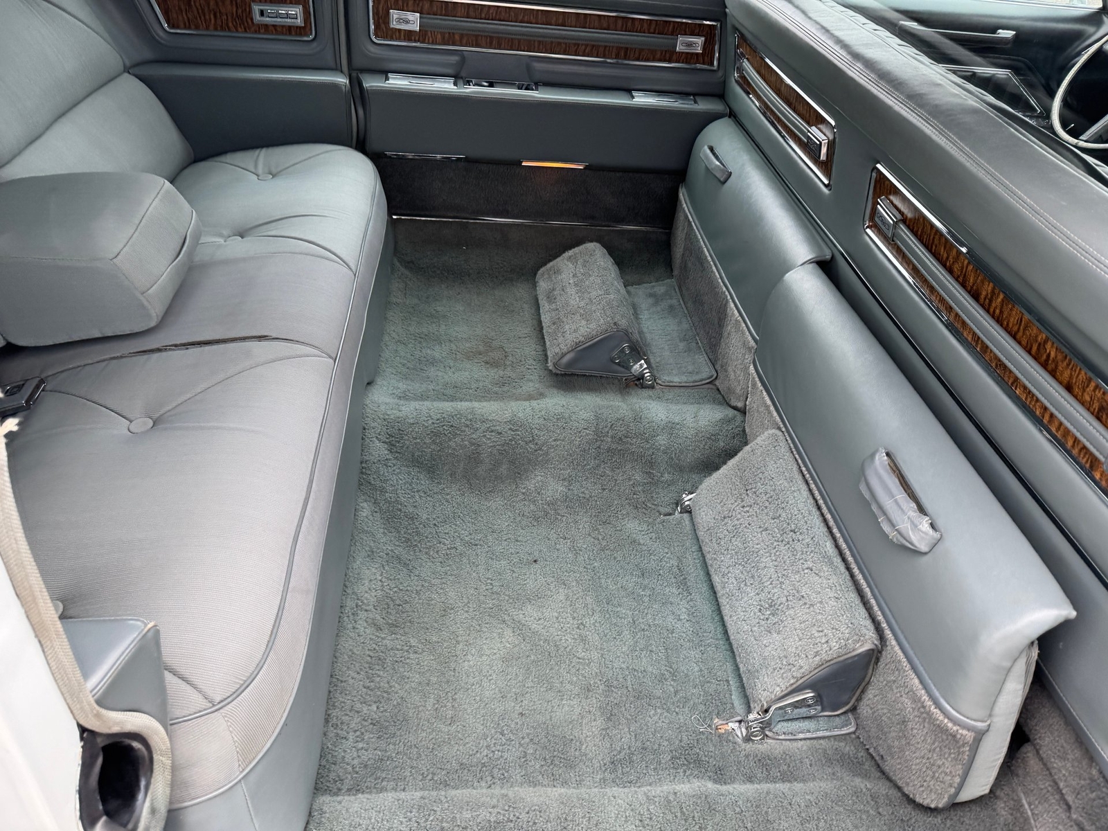 Cadillac-Fleetwood-Limousine-1970-Limousine-11