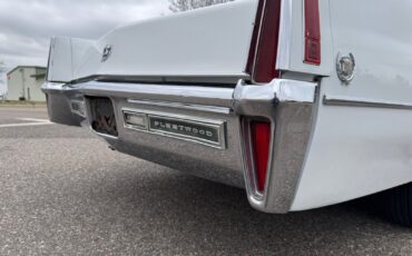 Cadillac-Fleetwood-Limousine-1970-Limousine-21