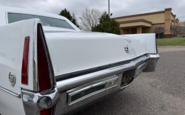 Cadillac-Fleetwood-Limousine-1970-Limousine-26
