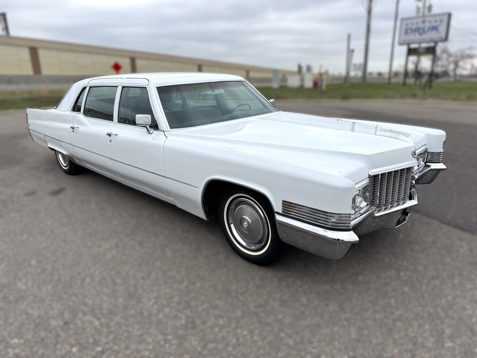 Cadillac-Fleetwood-Limousine-1970-Limousine