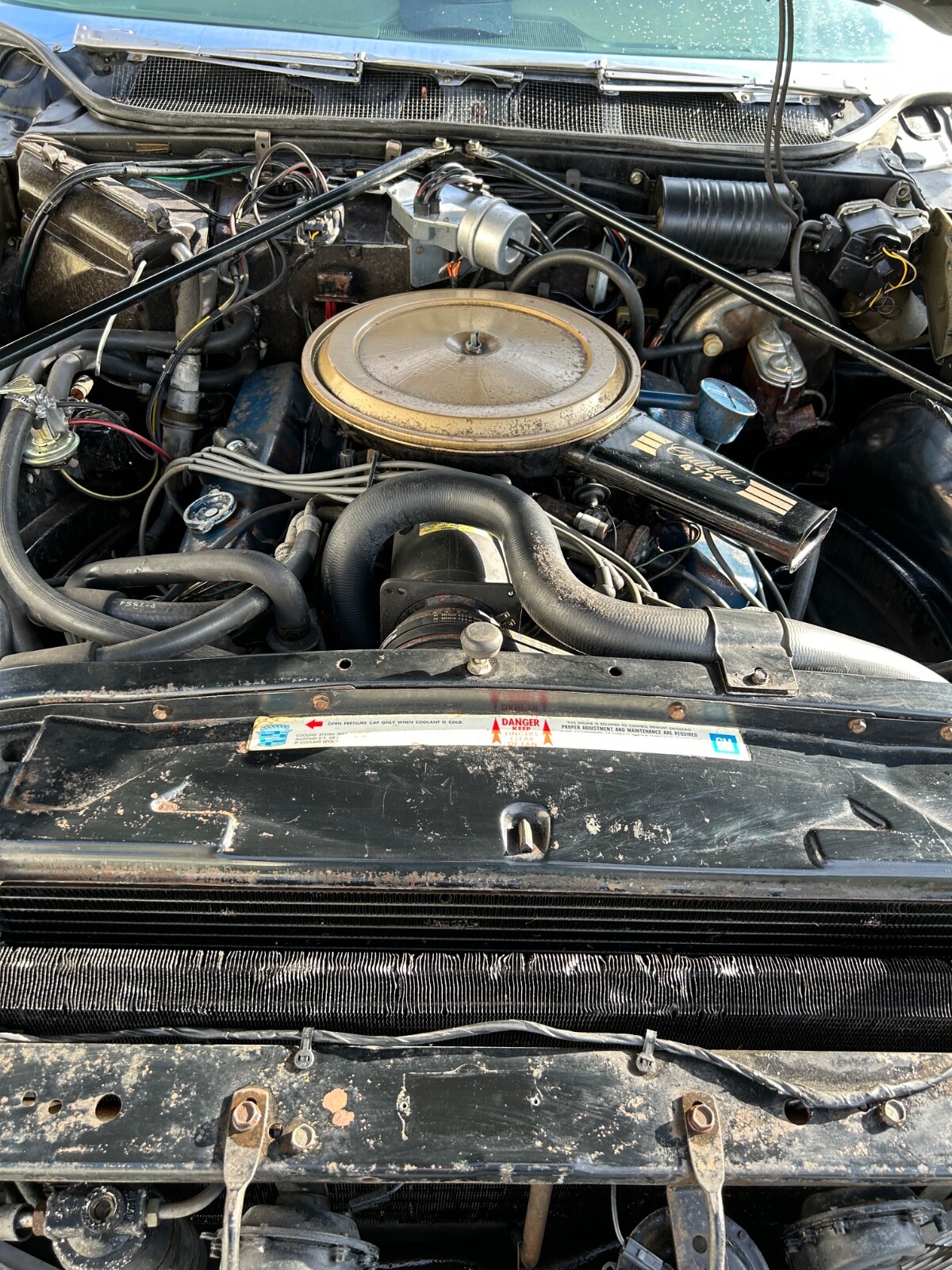 Cadillac-Sedan-De-Ville-1968-Sedan-17