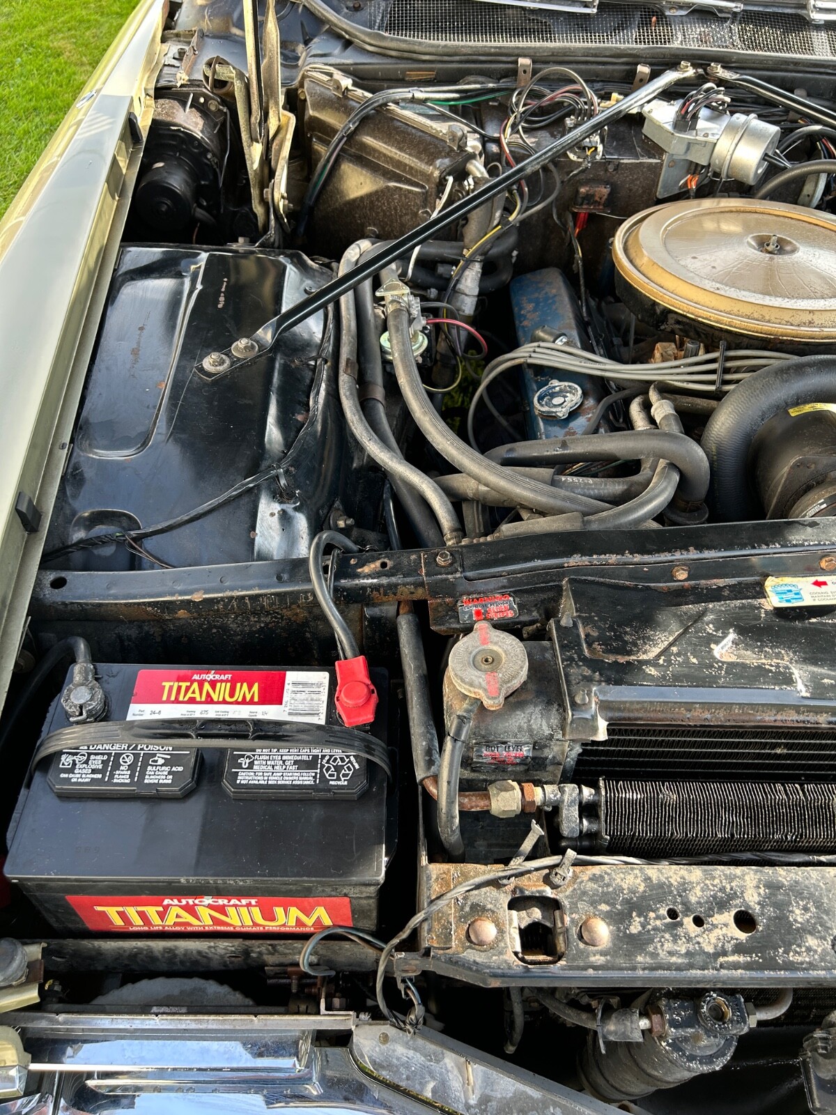 Cadillac-Sedan-De-Ville-1968-Sedan-18