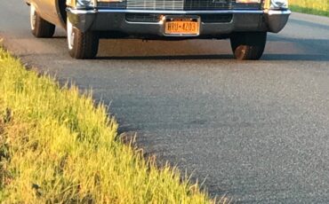 Cadillac-Sedan-De-Ville-1968-Sedan-8