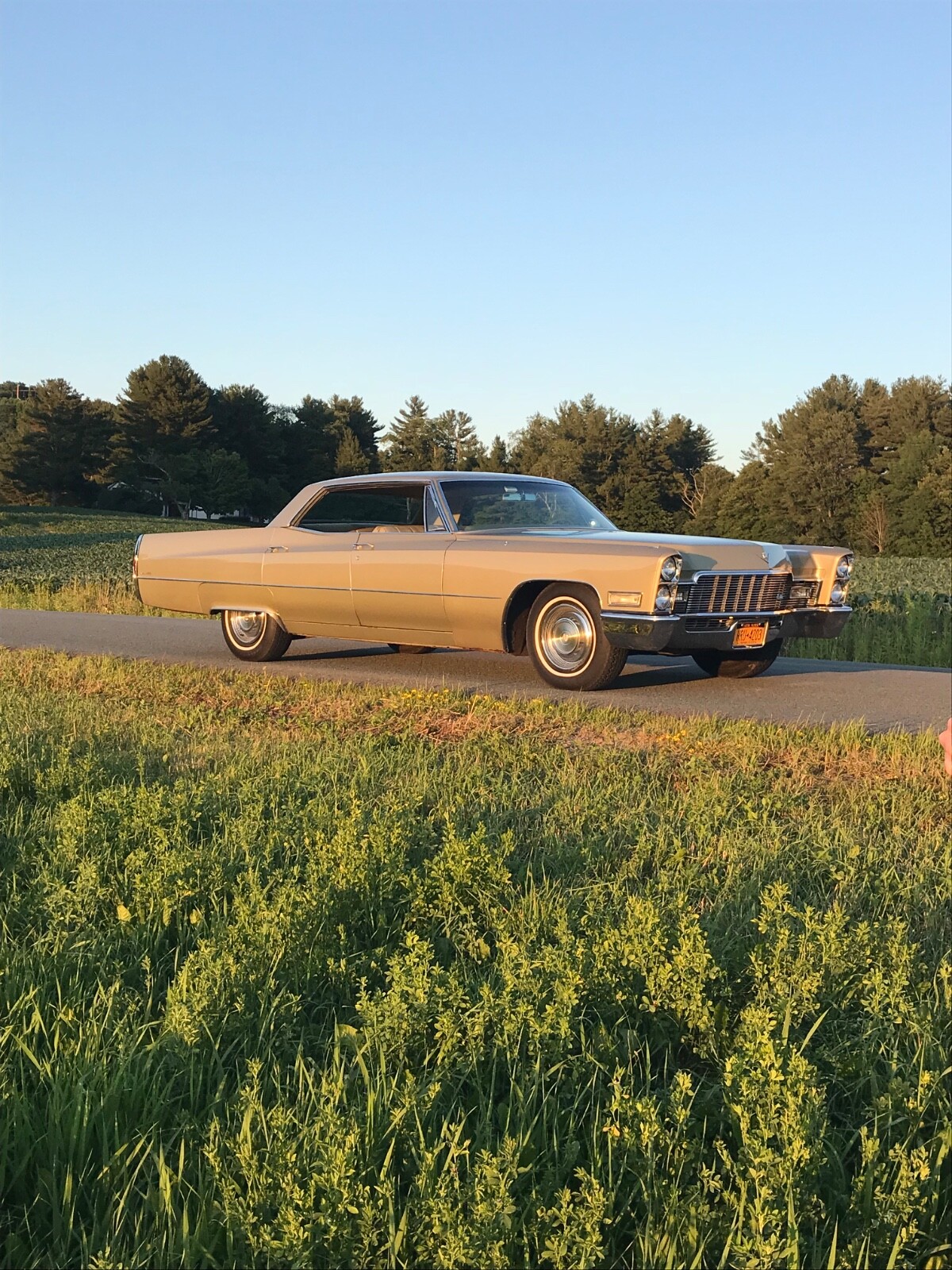 Cadillac-Sedan-De-Ville-1968-Sedan-9