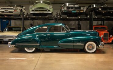 Cadillac-Series-61-Custom-LS-V8-1946-2-Door-Coupe-2
