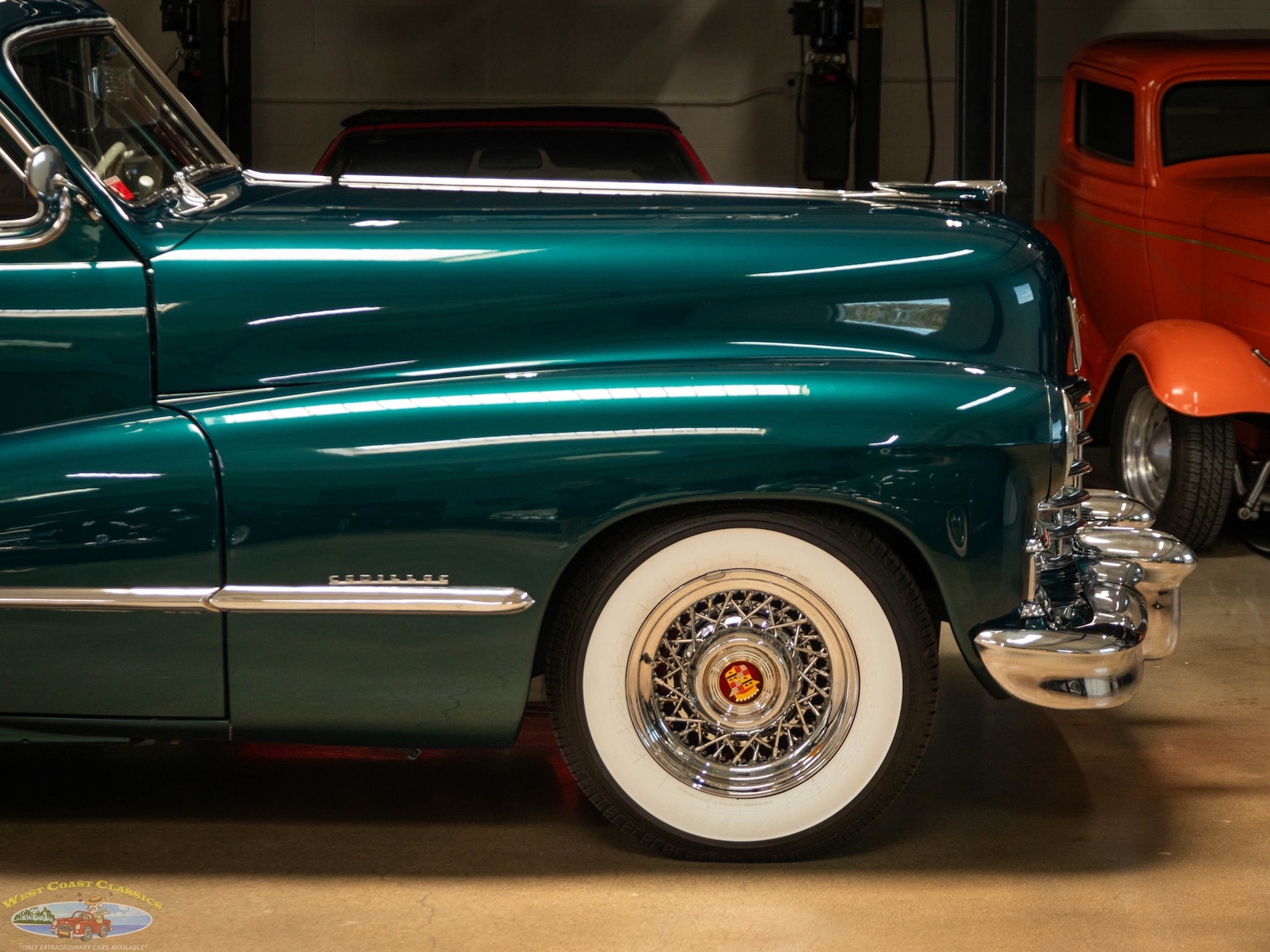 Cadillac-Series-61-Custom-LS-V8-1946-2-Door-Coupe-3