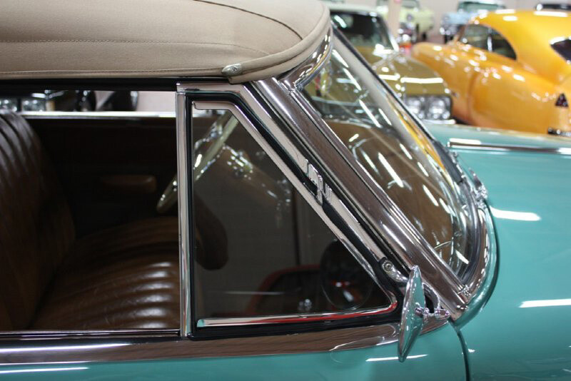 Cadillac-Series-62-1948-Convertible-21