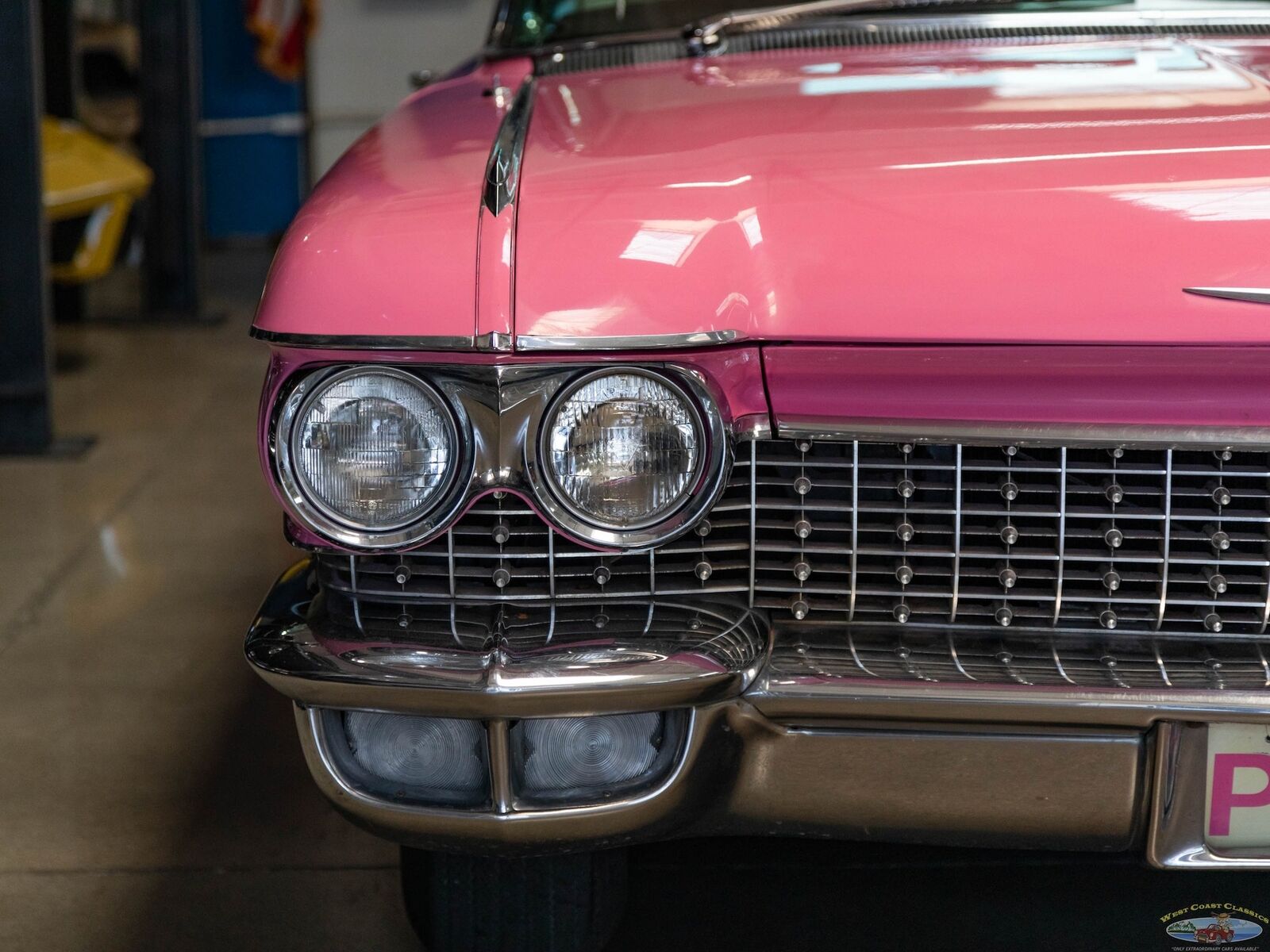 Cadillac-Series-62-1960-2-Door-Hardtop-25