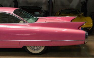 Cadillac-Series-62-1960-2-Door-Hardtop-3