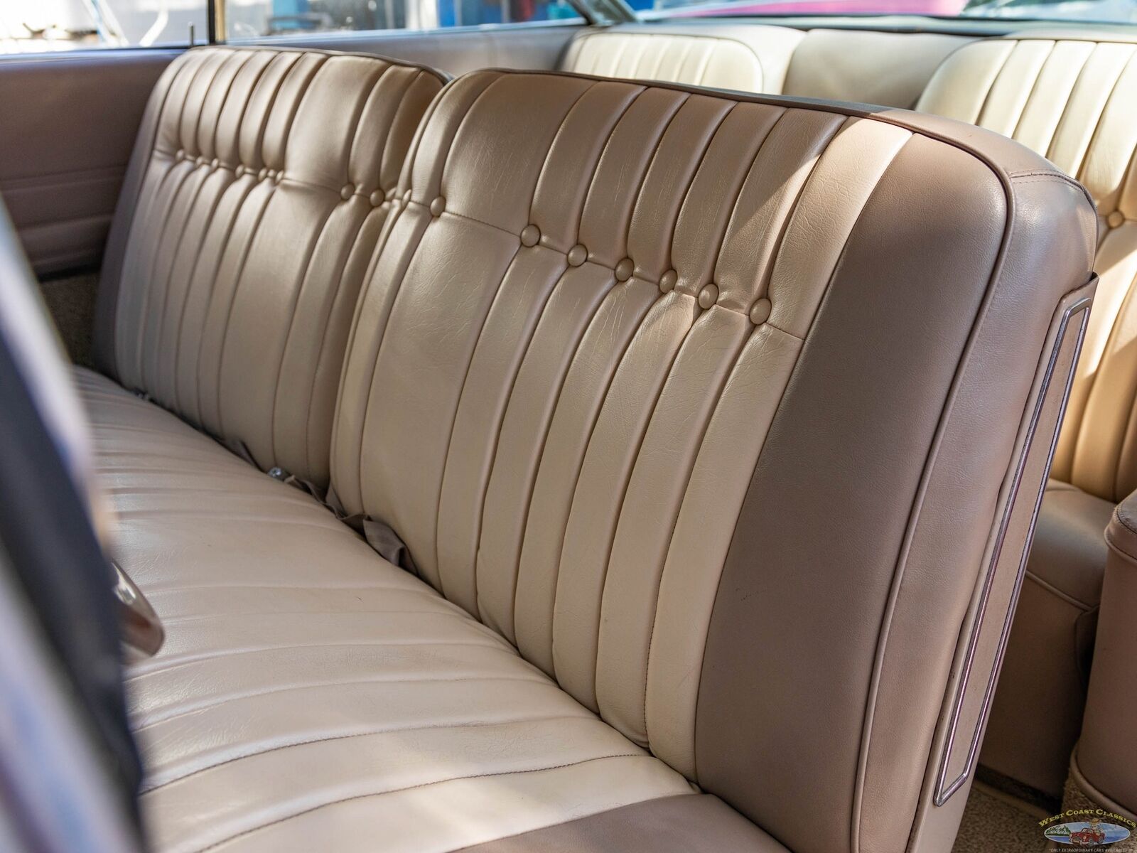 Cadillac-Series-62-1960-2-Door-Hardtop-31