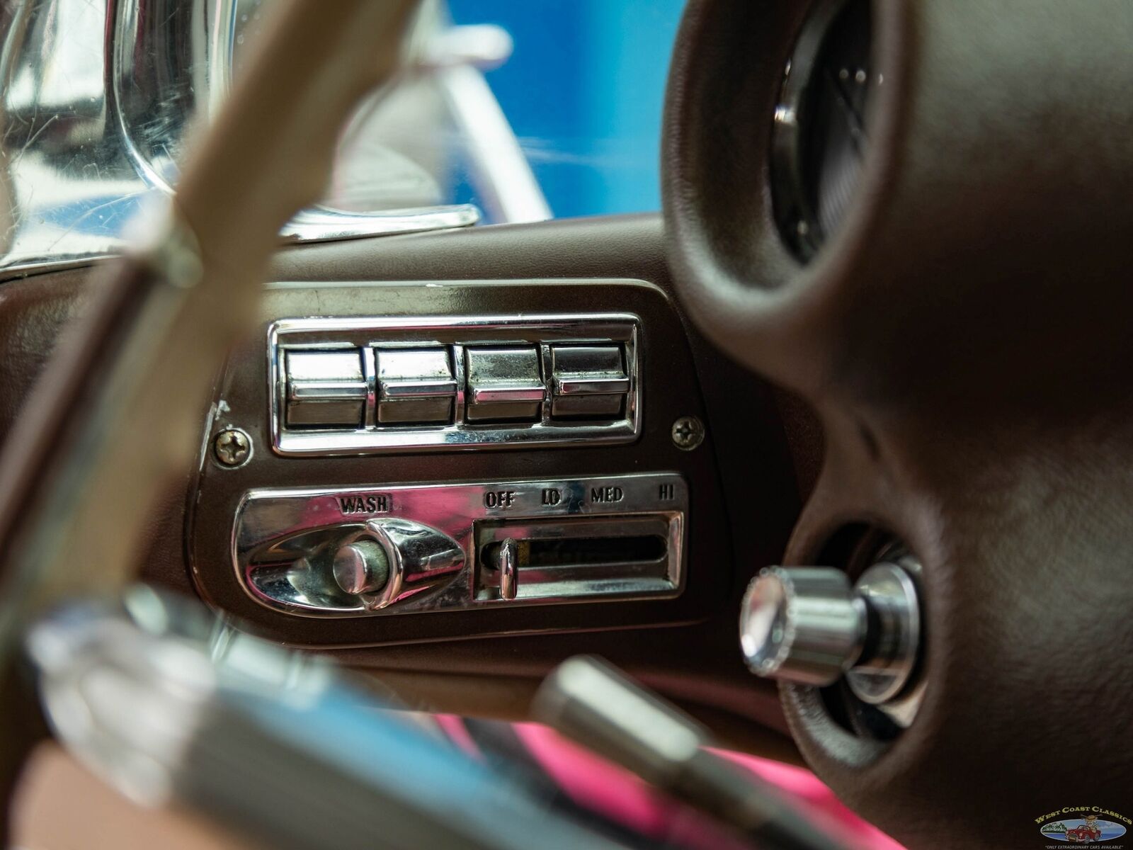 Cadillac-Series-62-1960-2-Door-Hardtop-35