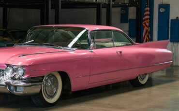 Cadillac-Series-62-1960-2-Door-Hardtop-8