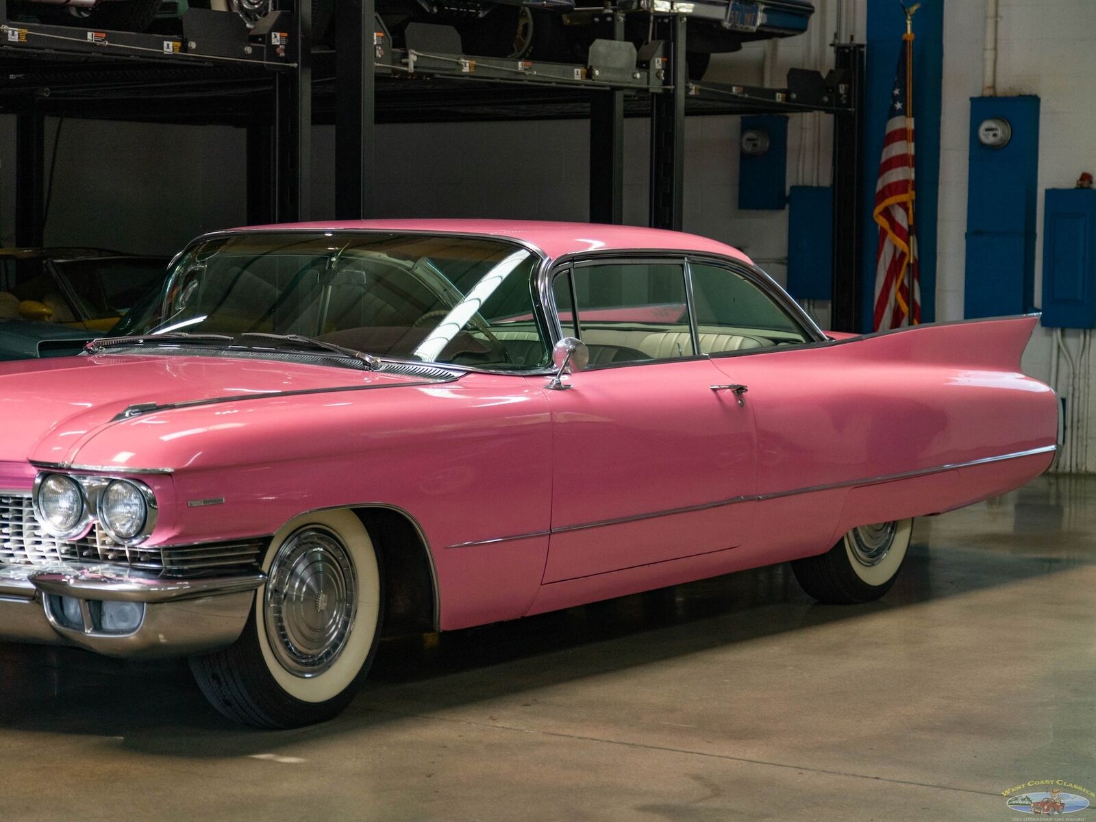 Cadillac-Series-62-1960-2-Door-Hardtop-8
