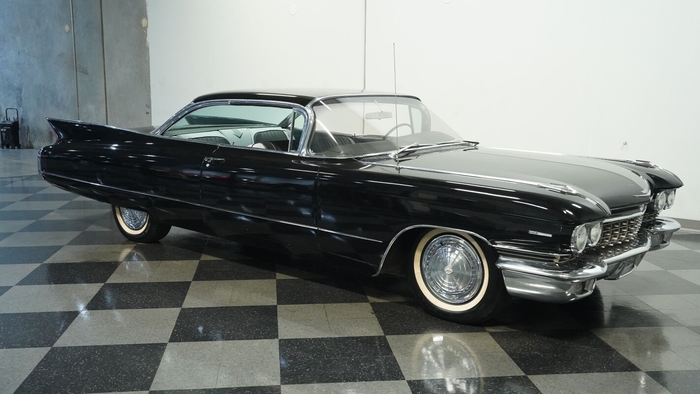 Cadillac-Series-62-1960-Coupe-12