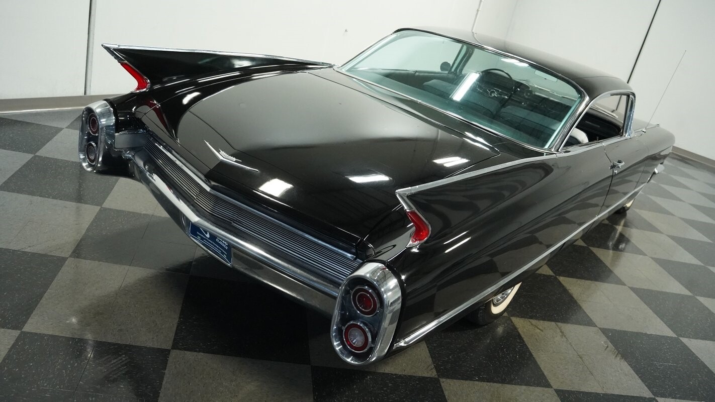 Cadillac-Series-62-1960-Coupe-22
