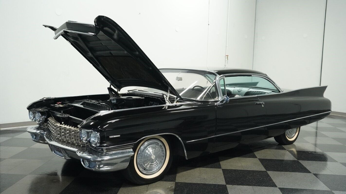 Cadillac-Series-62-1960-Coupe-28