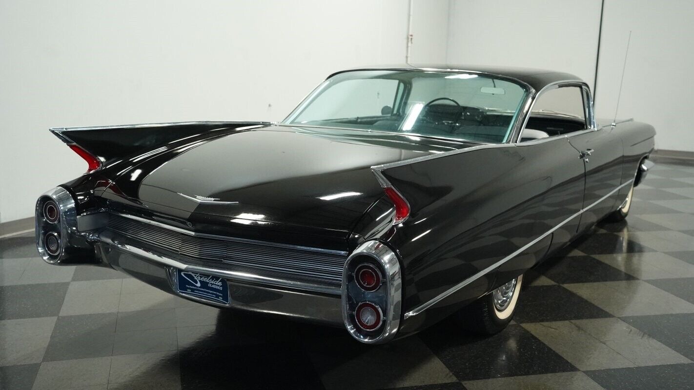Cadillac-Series-62-1960-Coupe-9