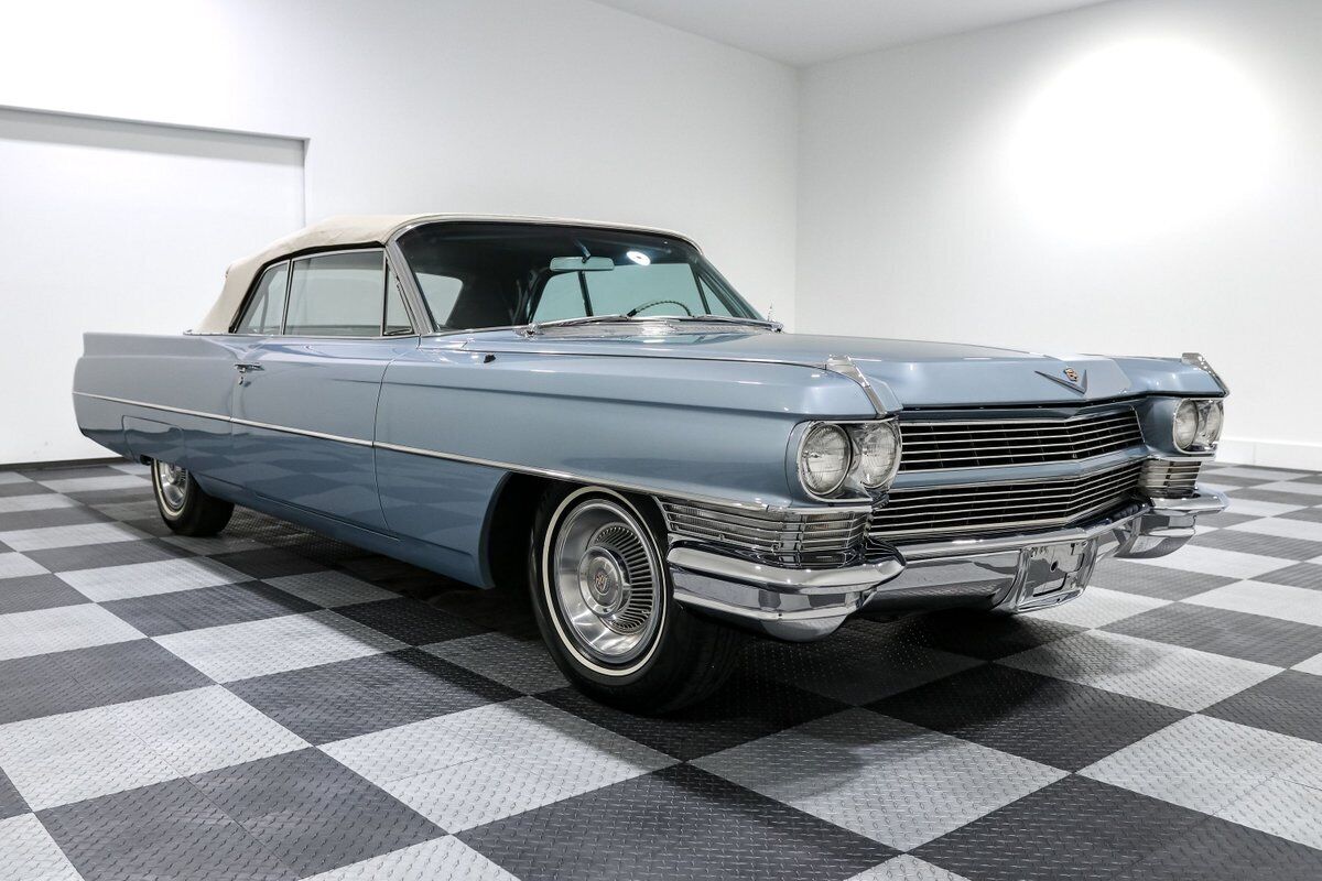 Cadillac-Series-62-1964-Convertible-1