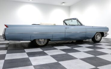 Cadillac-Series-62-1964-Convertible-11