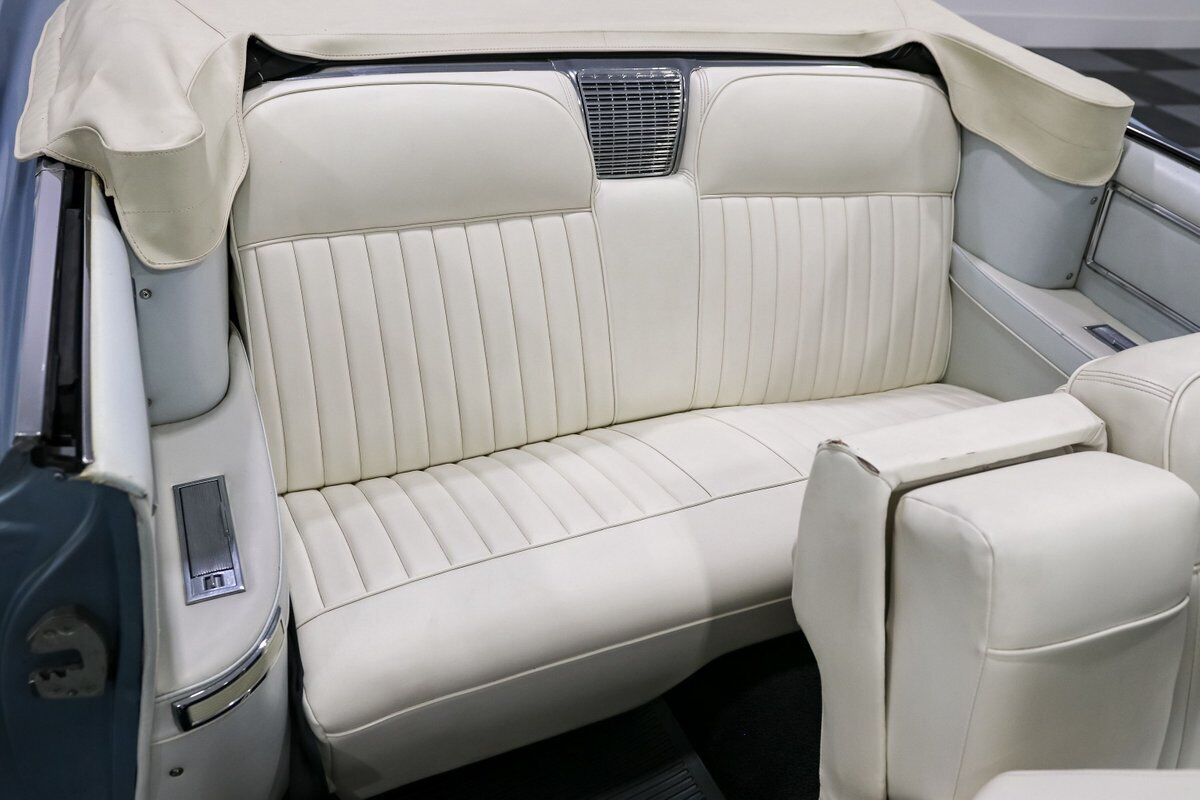Cadillac-Series-62-1964-Convertible-21