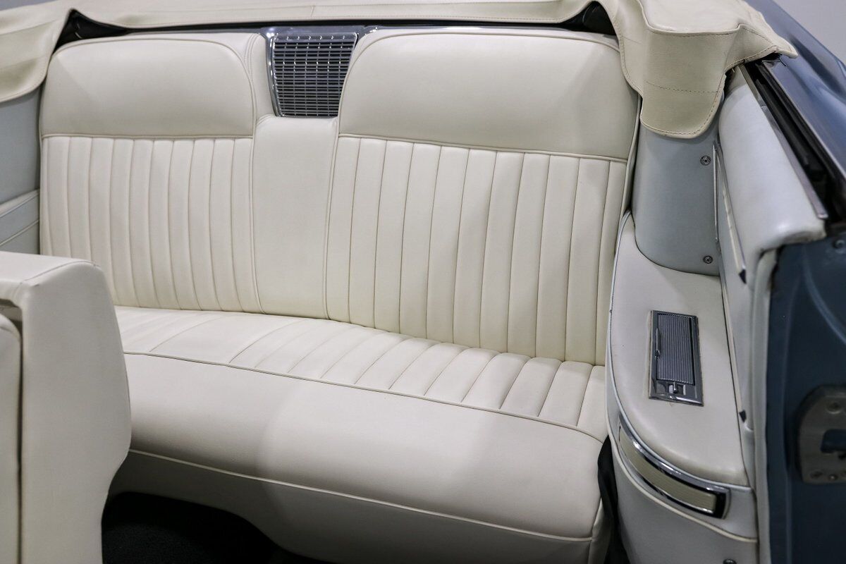 Cadillac-Series-62-1964-Convertible-22