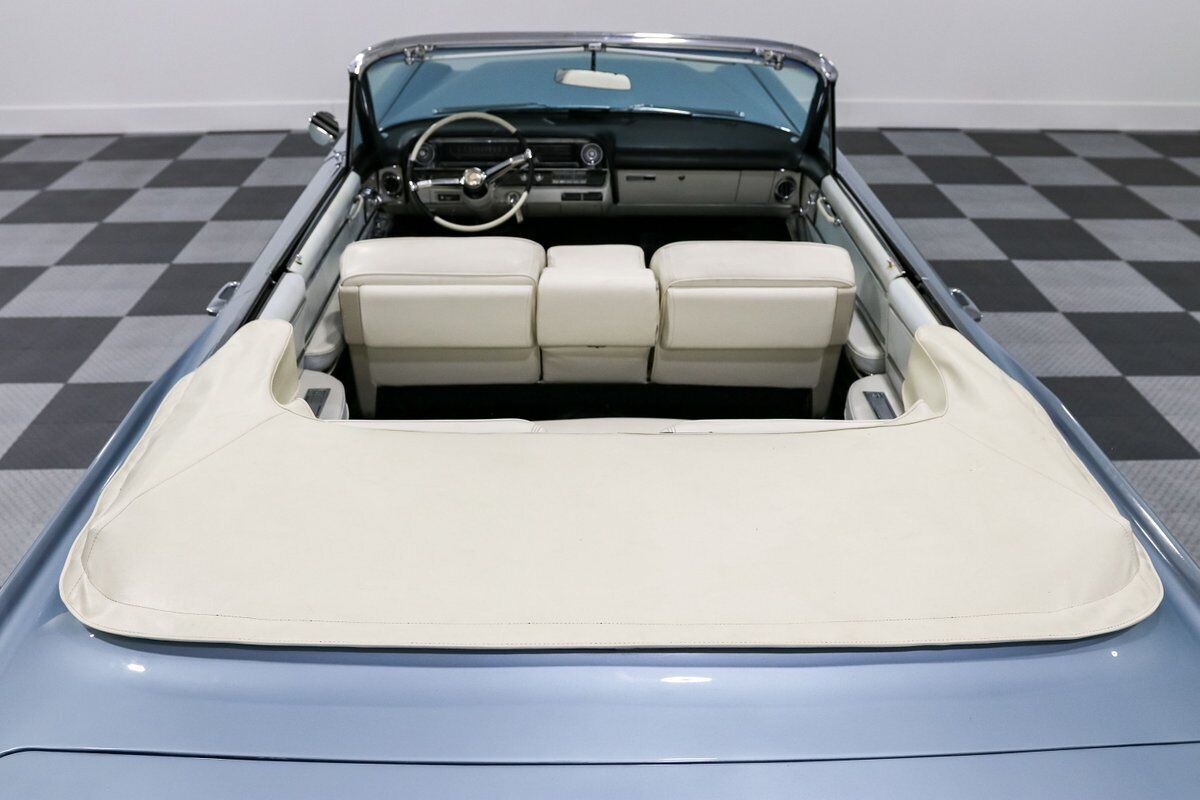 Cadillac-Series-62-1964-Convertible-23