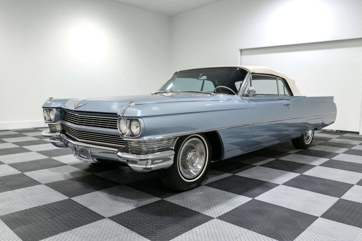 Cadillac-Series-62-1964-Convertible-4