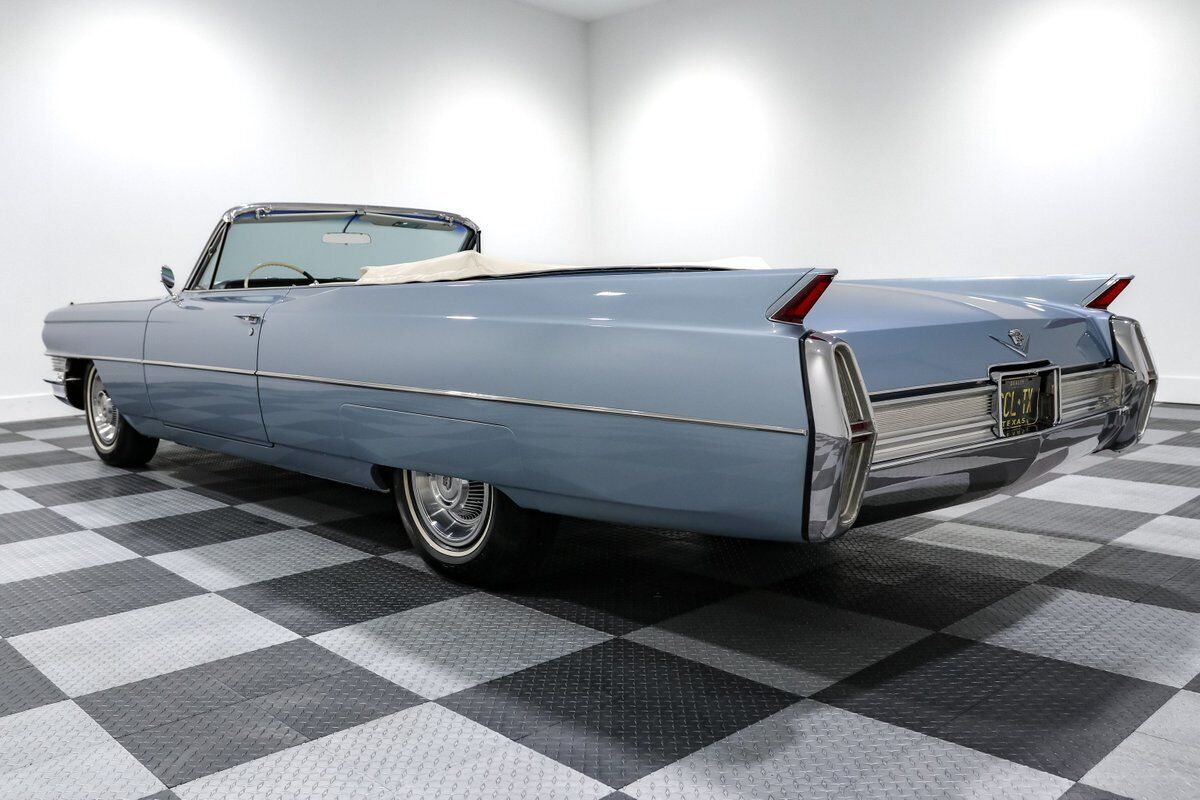 Cadillac-Series-62-1964-Convertible-6