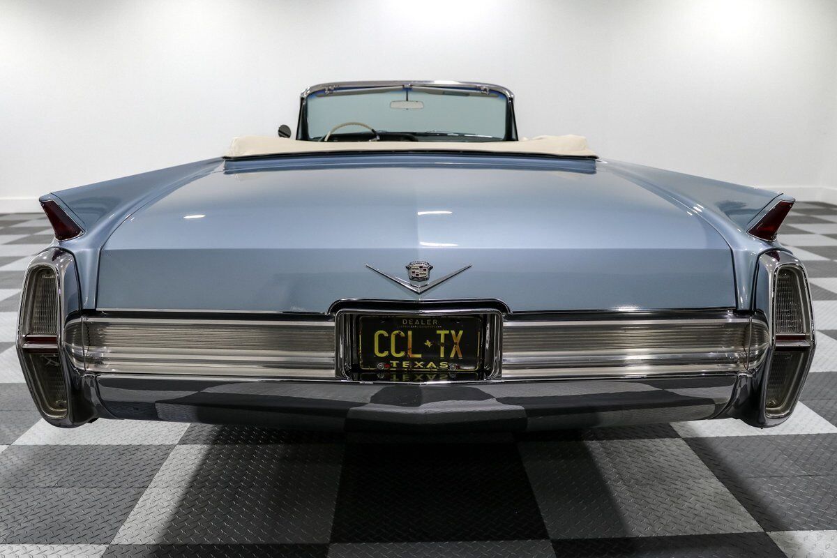 Cadillac-Series-62-1964-Convertible-8