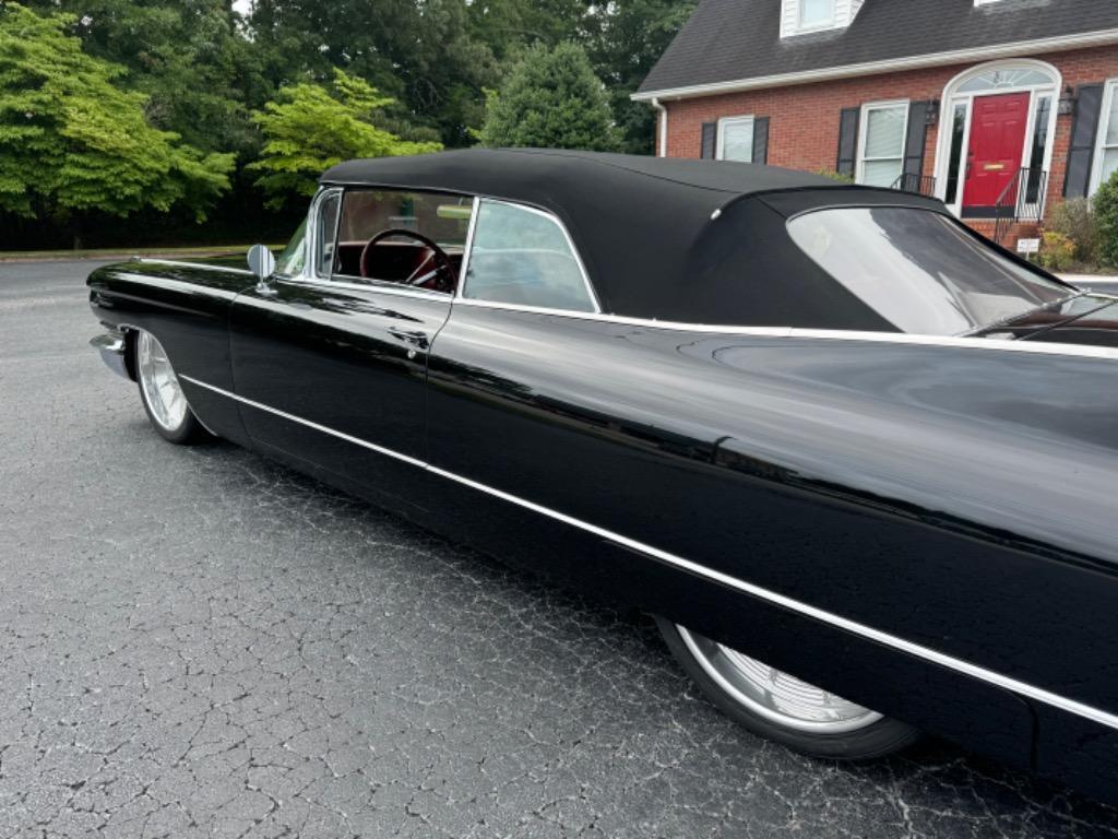 Cadillac-Series-62-convertible-Resto-mod-LS3-1960-25