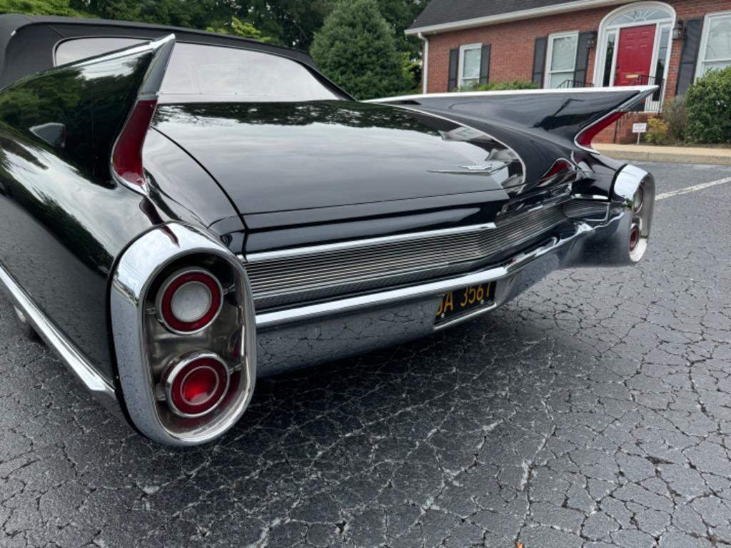 Cadillac-Series-62-convertible-Resto-mod-LS3-1960-29