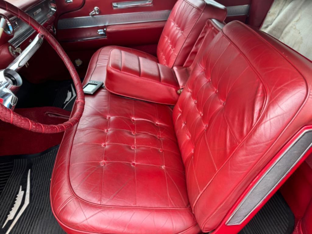 Cadillac-Series-62-convertible-Resto-mod-LS3-1960-37