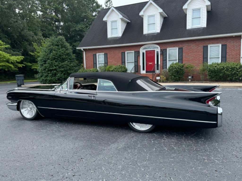 Cadillac-Series-62-convertible-Resto-mod-LS3-1960-5