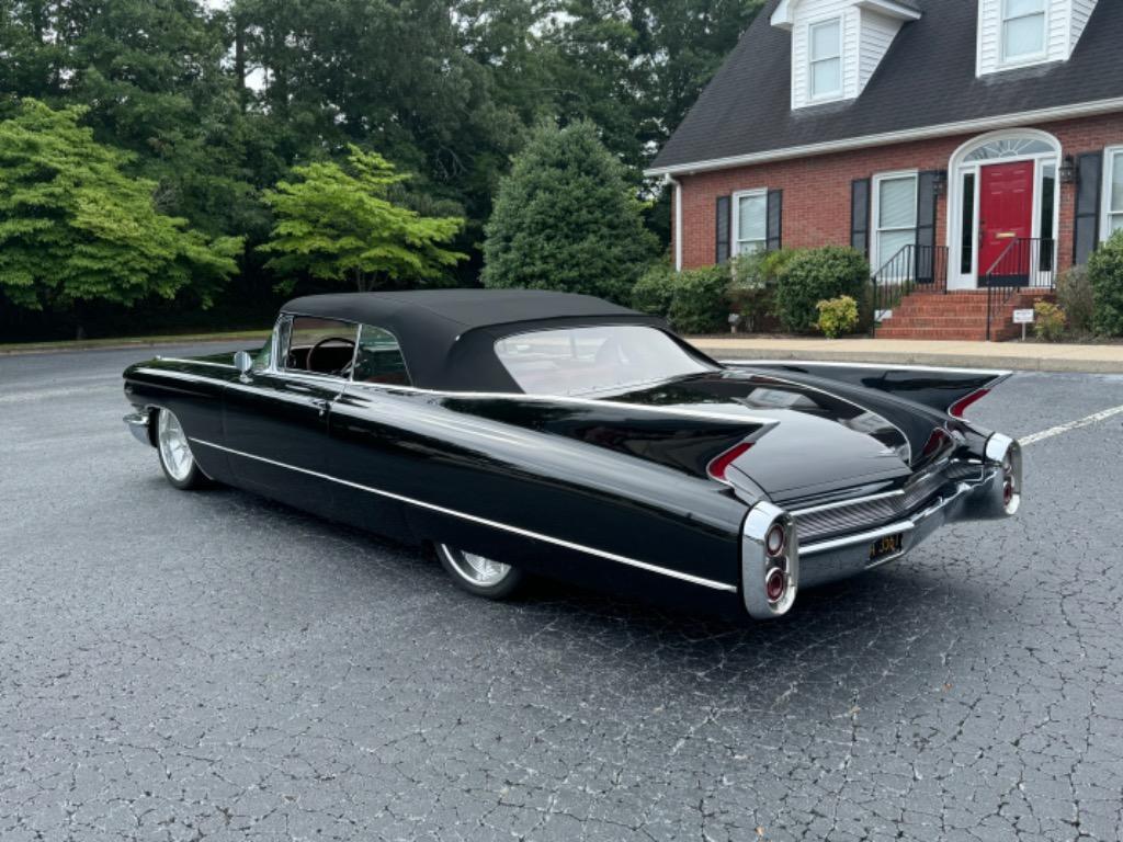 Cadillac-Series-62-convertible-Resto-mod-LS3-1960-8
