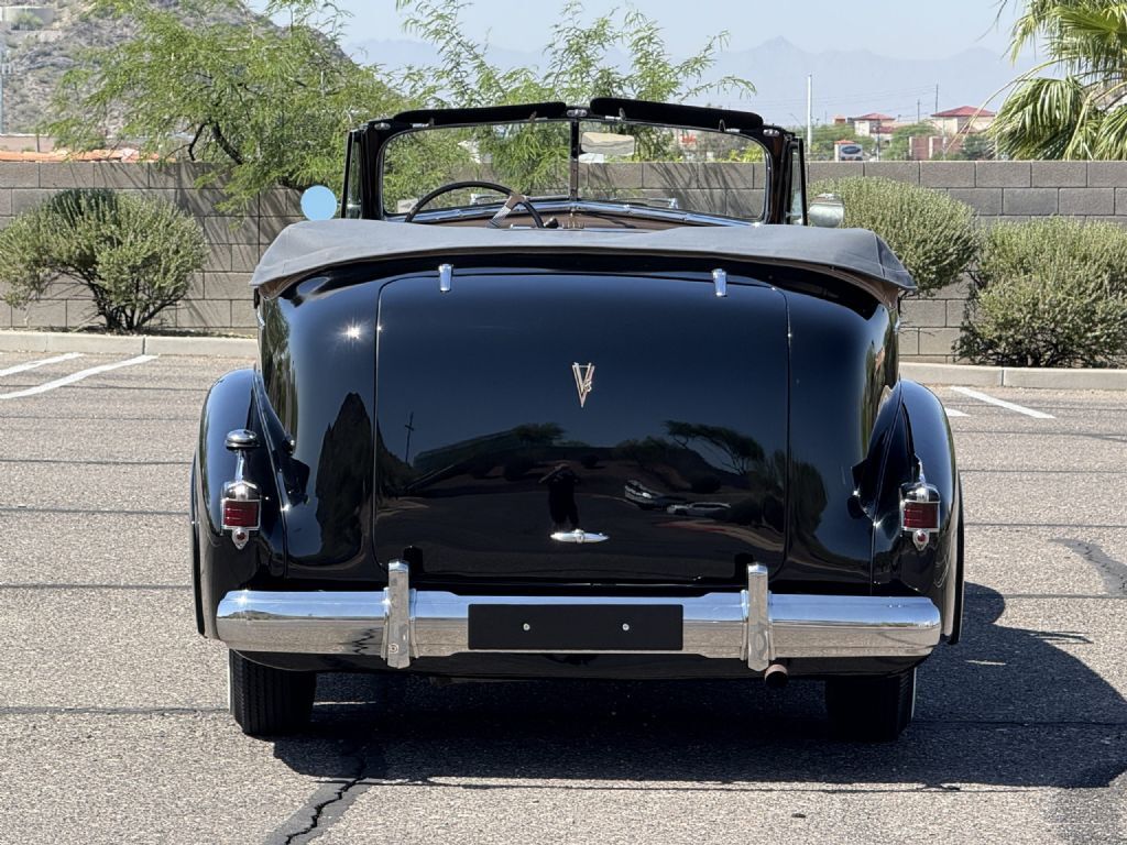 Cadillac-Series-75-Convertible-Sedan-1938-Convertible-Sedan-with-Division-10