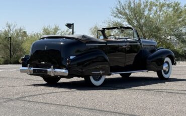 Cadillac-Series-75-Convertible-Sedan-1938-Convertible-Sedan-with-Division-14