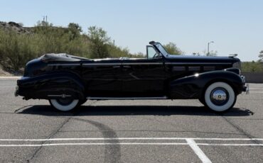 Cadillac-Series-75-Convertible-Sedan-1938-Convertible-Sedan-with-Division-16