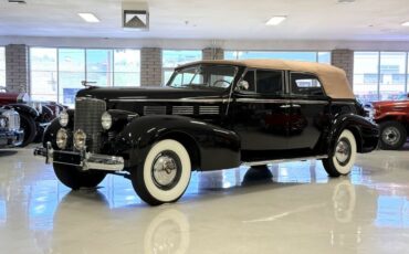 Cadillac-Series-75-Convertible-Sedan-1938-Convertible-Sedan-with-Division-24