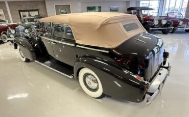 Cadillac-Series-75-Convertible-Sedan-1938-Convertible-Sedan-with-Division-28
