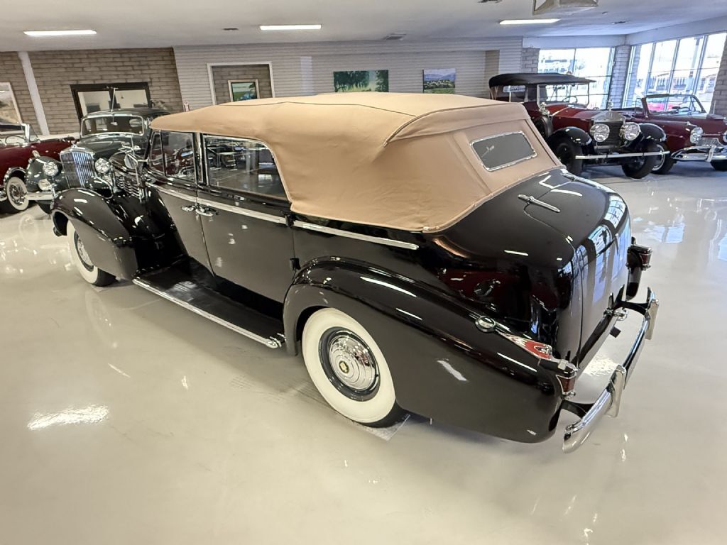 Cadillac-Series-75-Convertible-Sedan-1938-Convertible-Sedan-with-Division-28