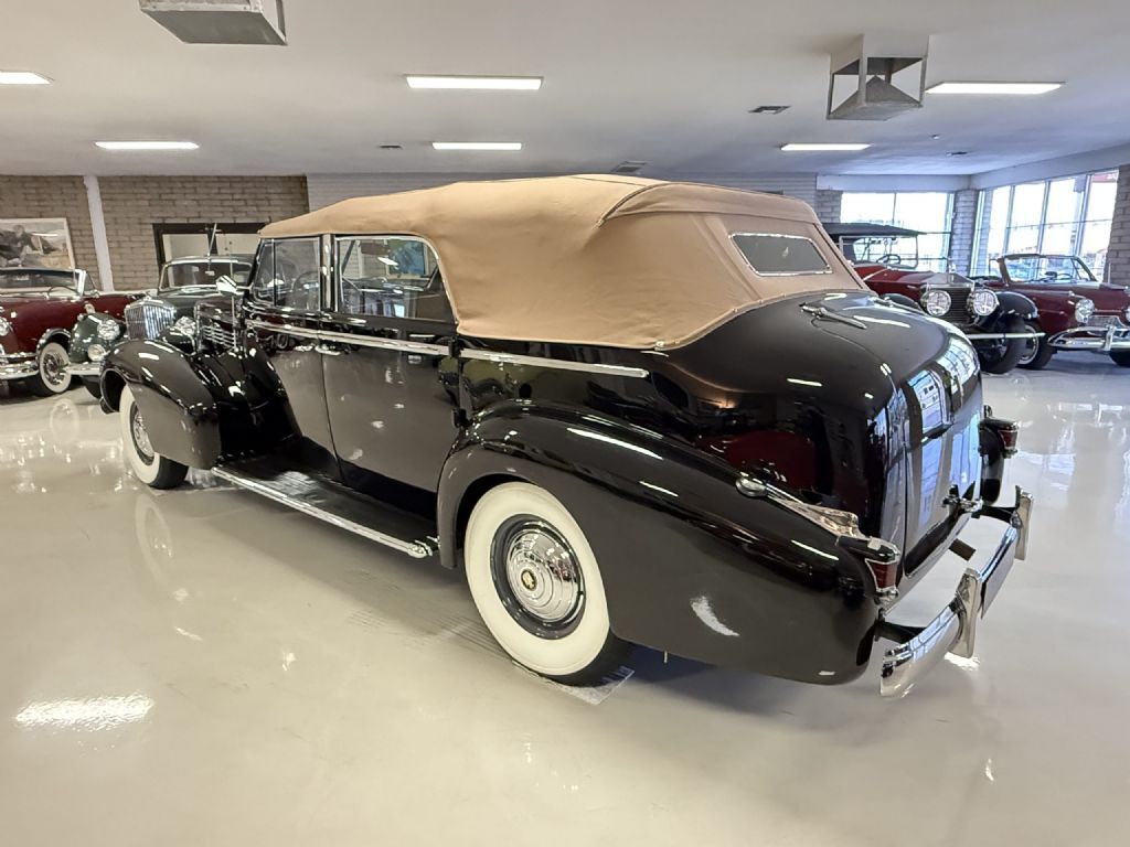 Cadillac-Series-75-Convertible-Sedan-1938-Convertible-Sedan-with-Division-29