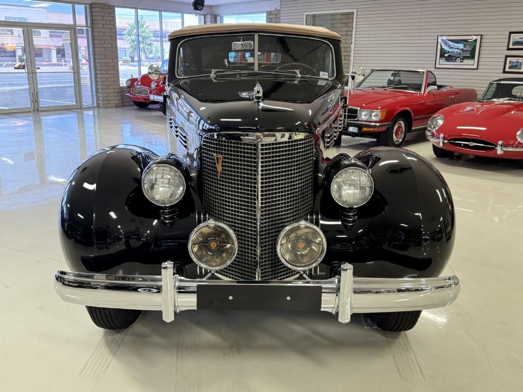 Cadillac-Series-75-Convertible-Sedan-1938-Convertible-Sedan-with-Division-36