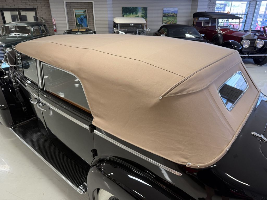 Cadillac-Series-75-Convertible-Sedan-1938-Convertible-Sedan-with-Division-39