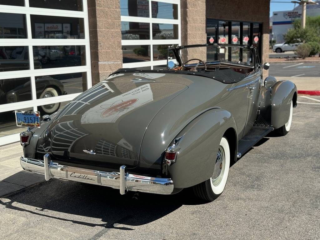 Cadillac-Series-75-convertible-1938-grey-10