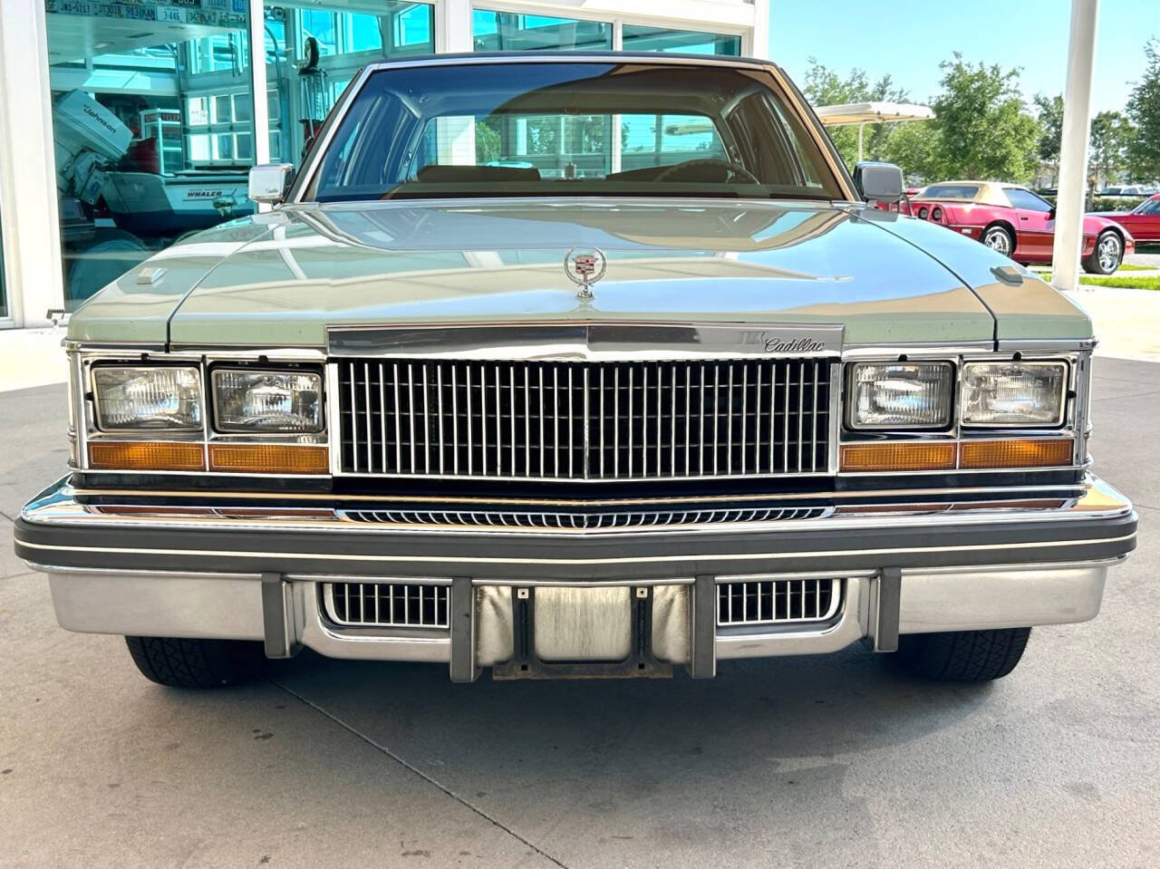 Cadillac-Seville-1977-Sedan-1