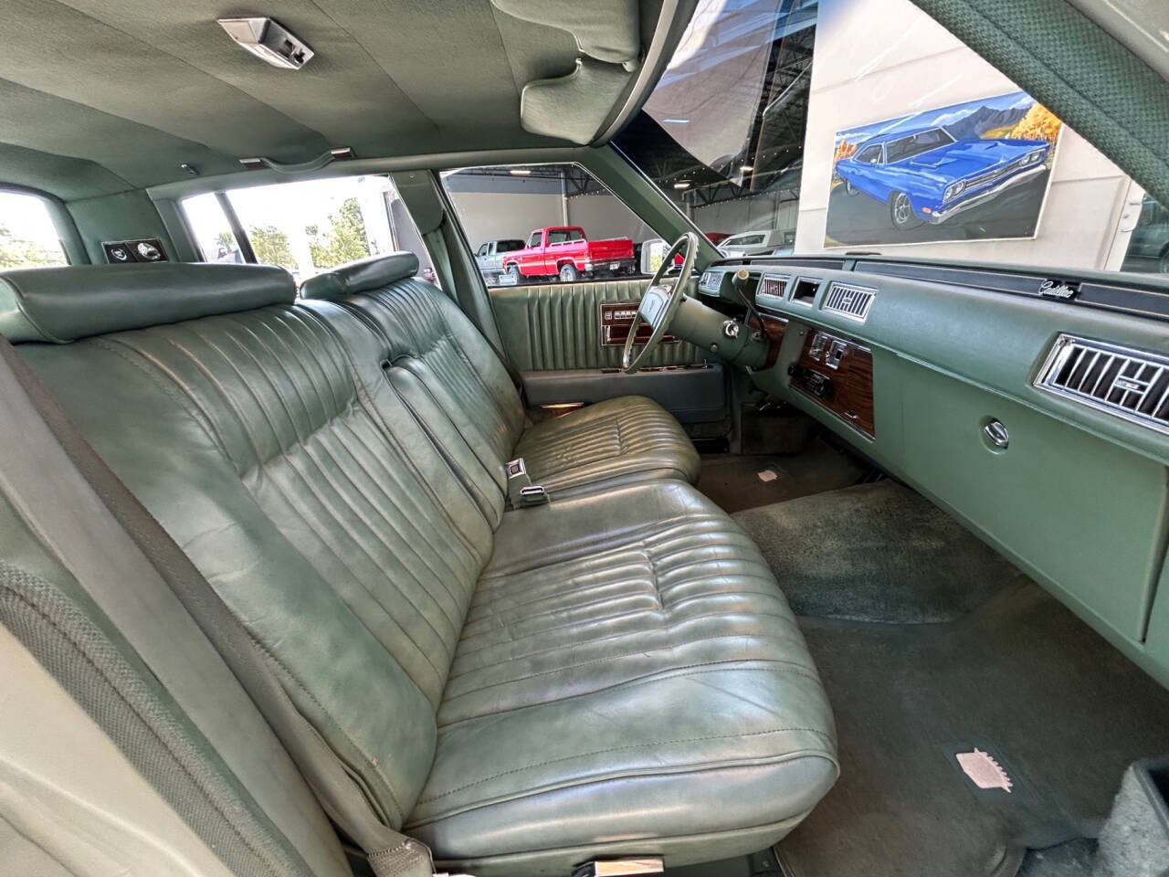 Cadillac-Seville-1977-Sedan-29