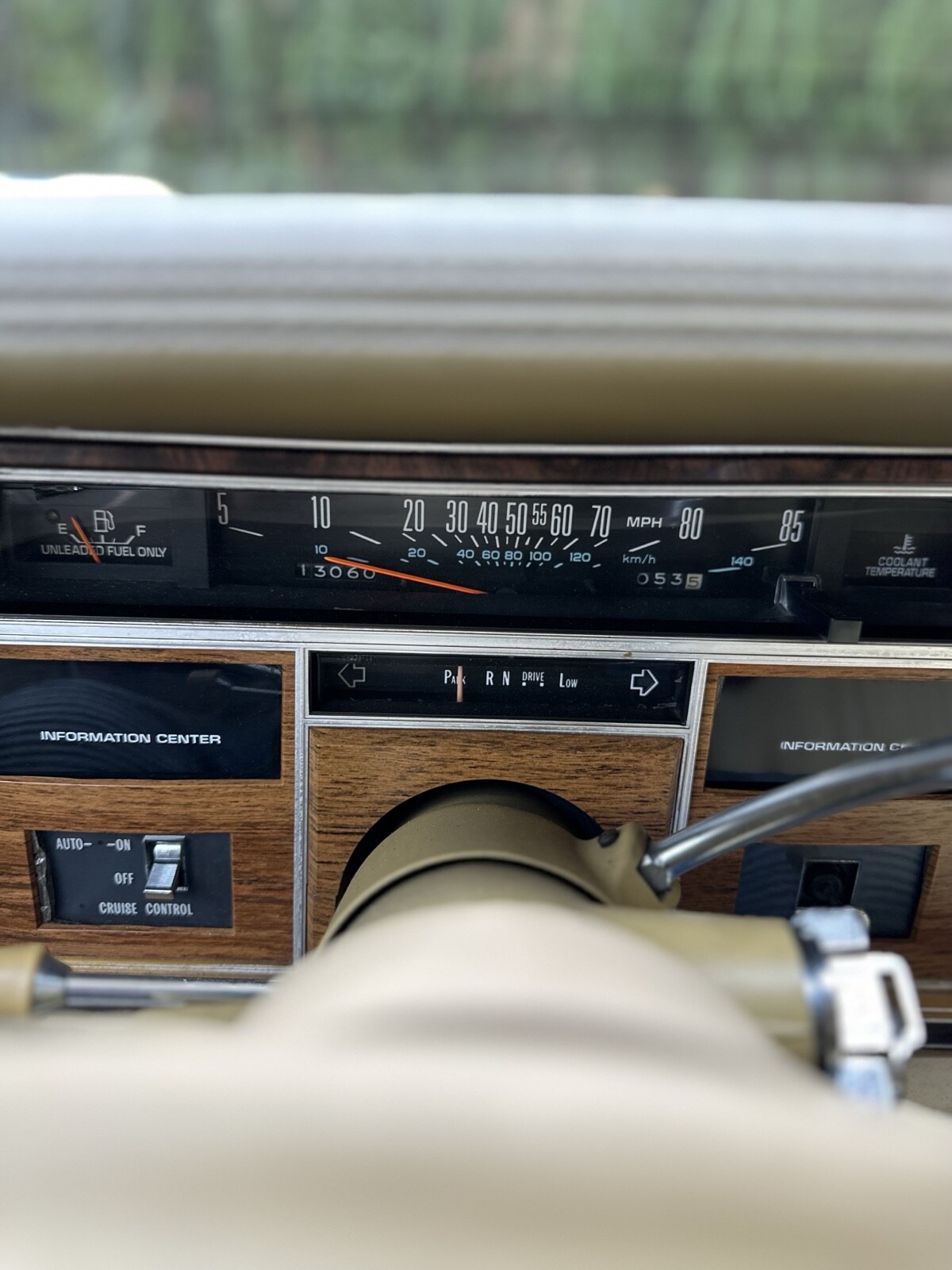 Cadillac-Seville-1980-16