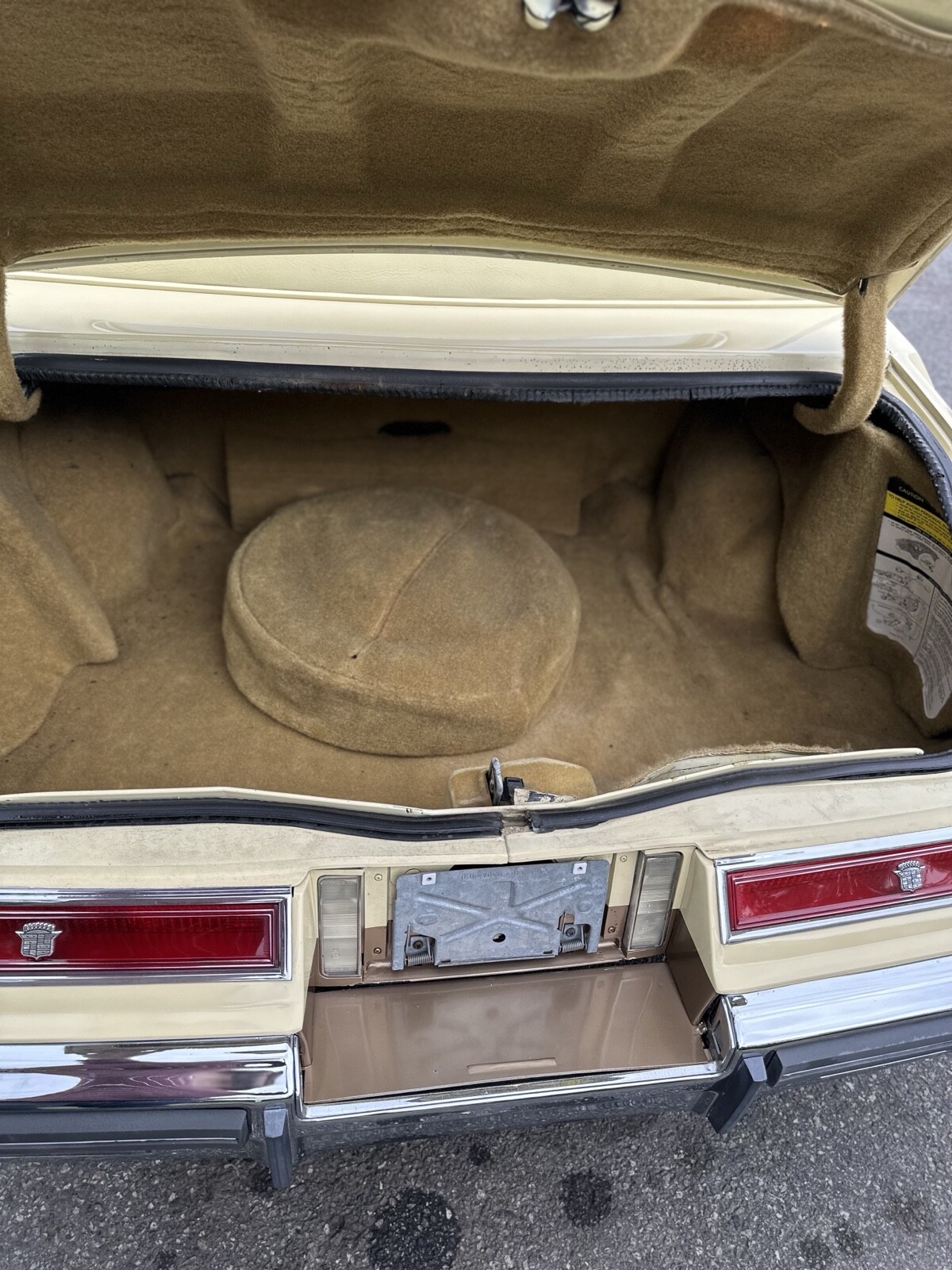 Cadillac-Seville-1980-20